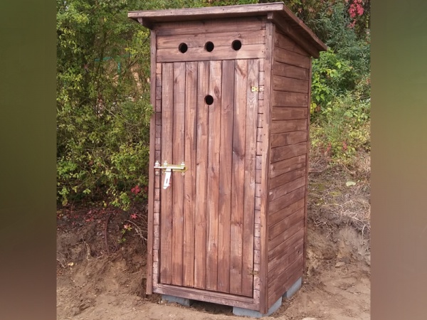 wychodek na budowę lub działkę WC 10
